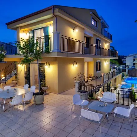 Venere In 18pax Apartment Marina di Ragusa